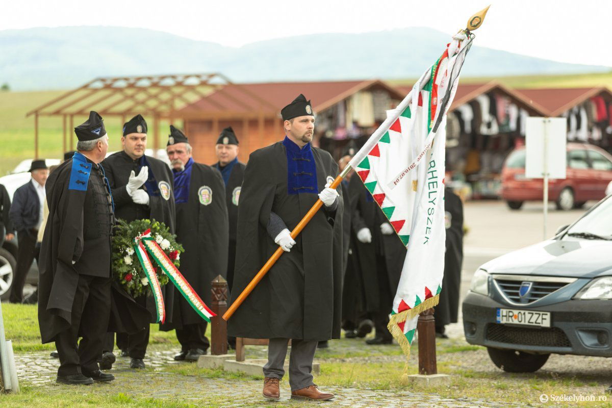 &bullet;  Fotó: Erdély Bálint Előd