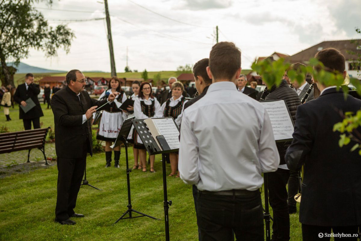 &bullet;  Fotó: Erdély Bálint Előd