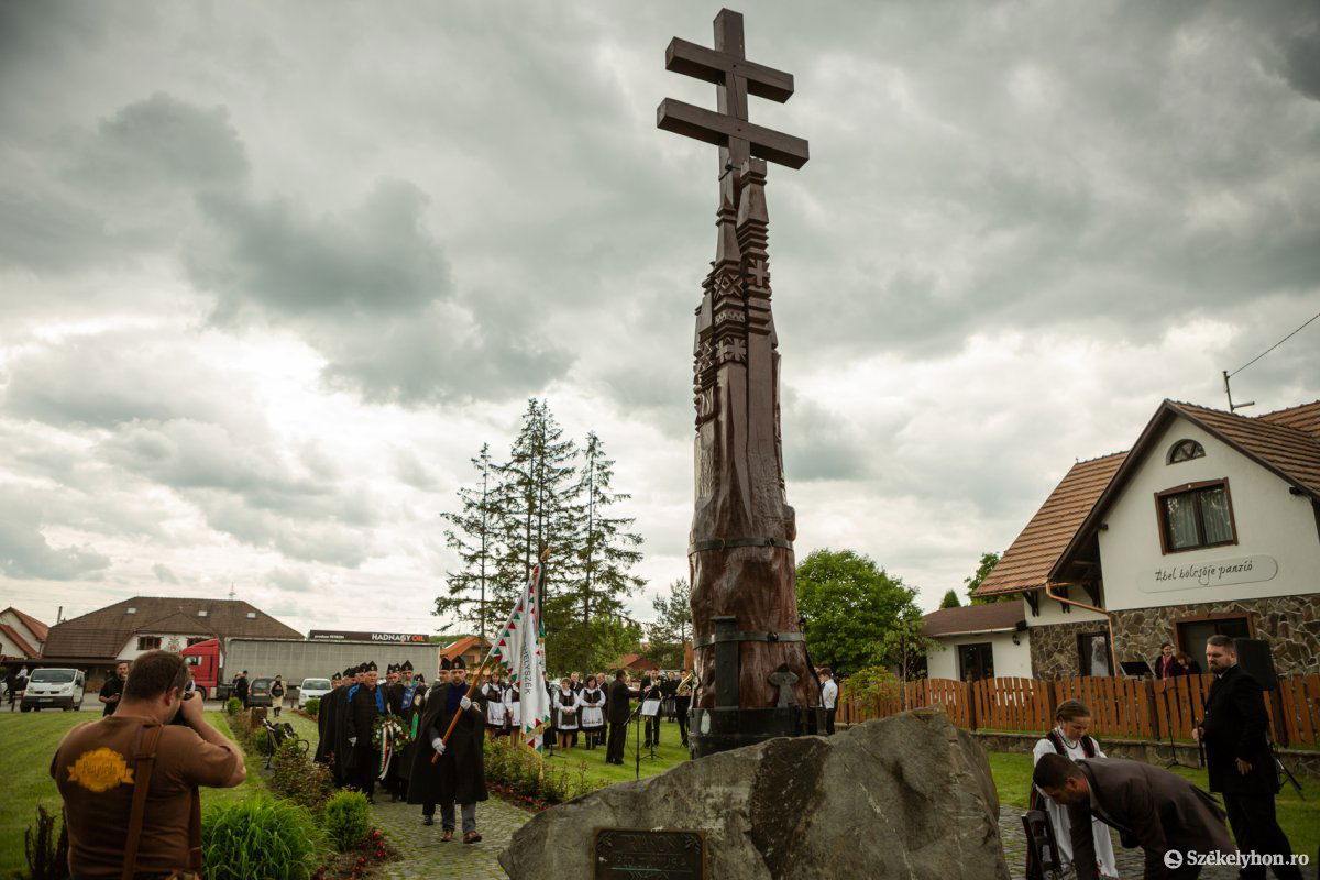 &bullet;  Fotó: Erdély Bálint Előd