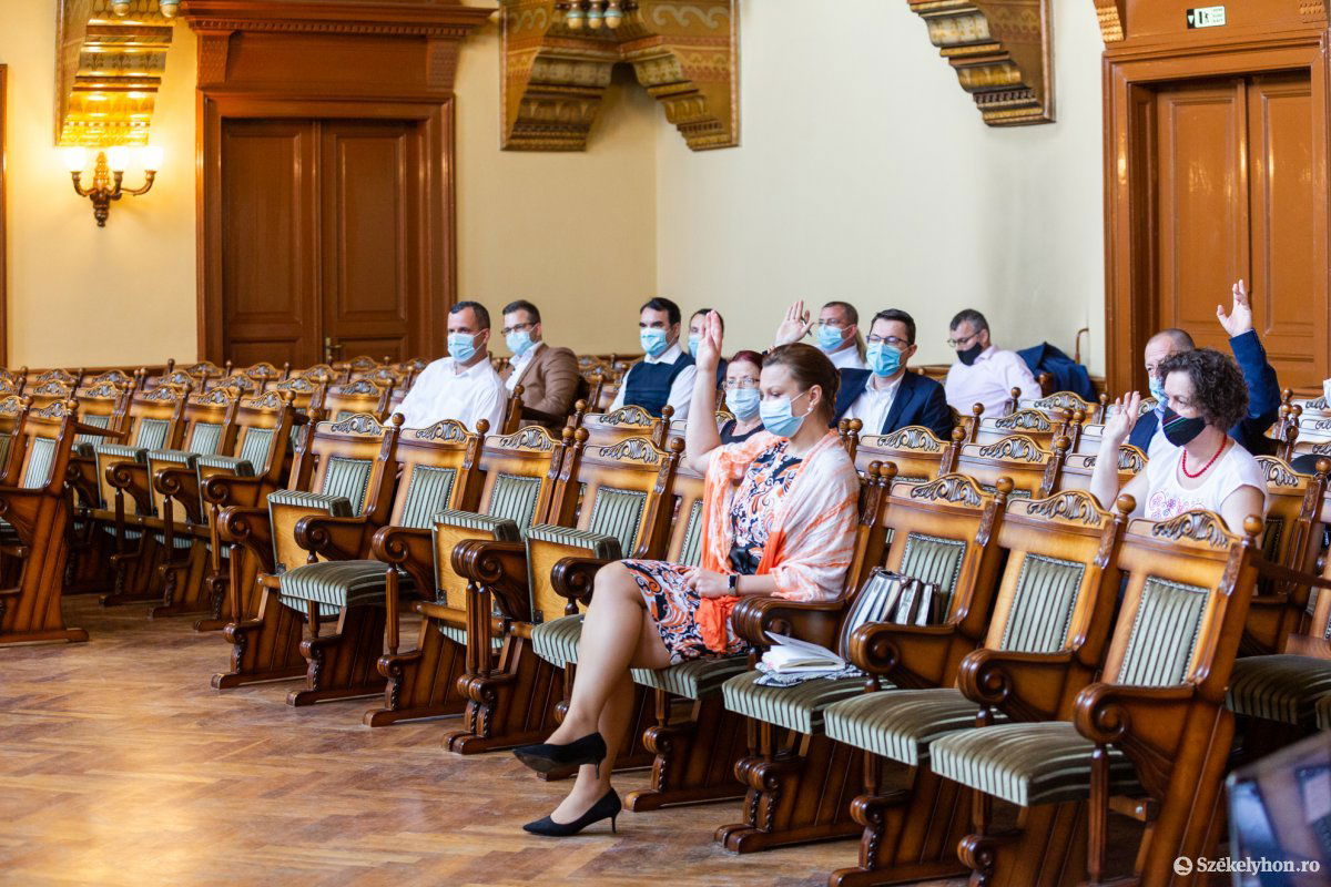 &bullet;  Fotó: Erdély Bálint Előd