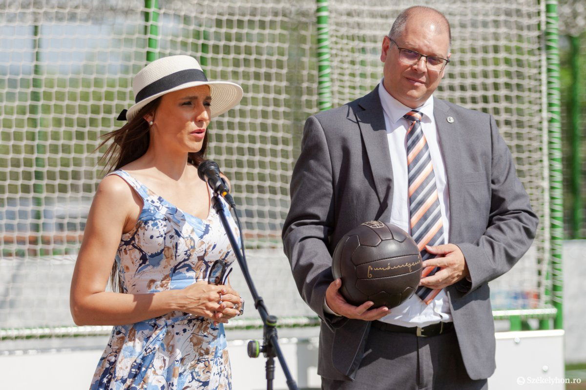 &bullet;  Fotó: Erdély Bálint Előd