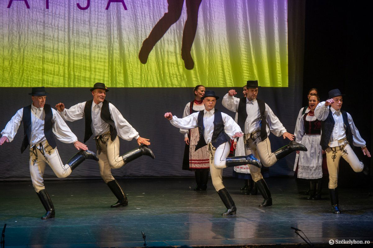 &bullet;  Fotó: Beliczay László