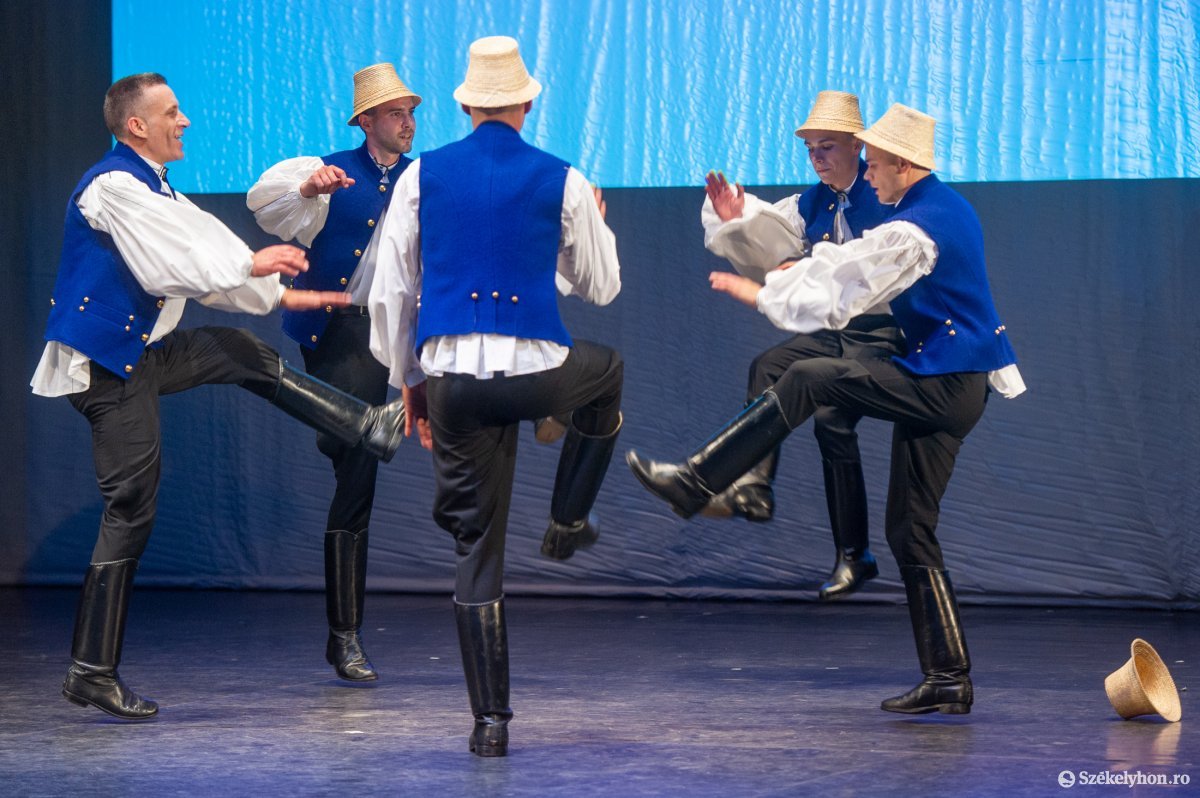 &bullet;  Fotó: Beliczay László