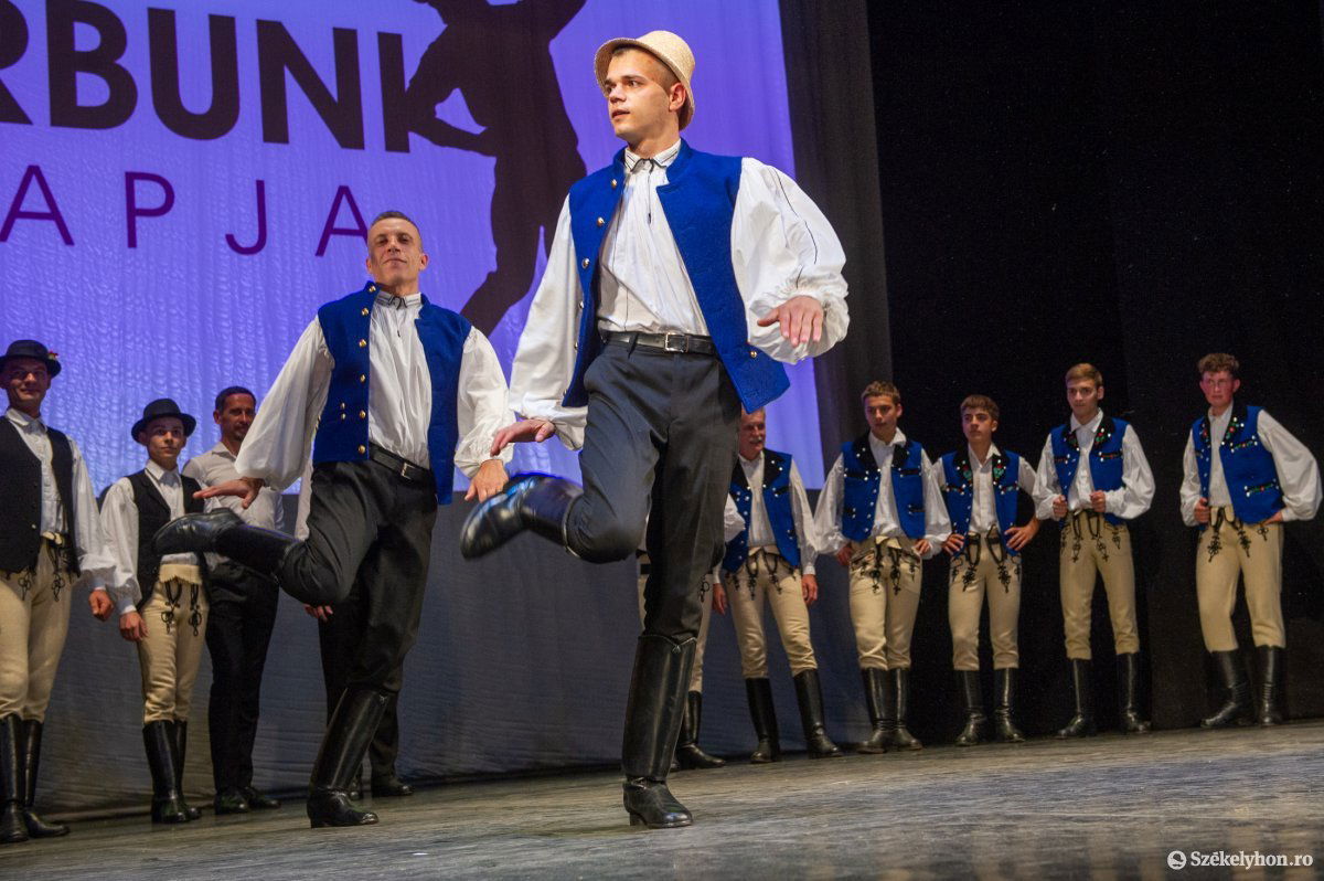 &bullet;  Fotó: Beliczay László