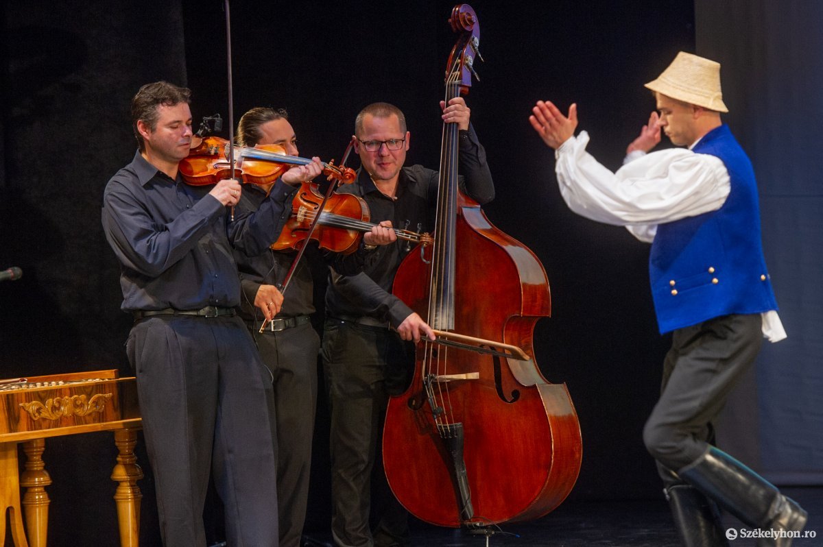 &bullet;  Fotó: Beliczay László