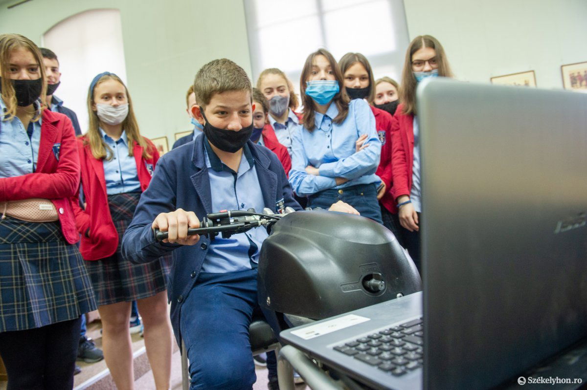 &bullet;  Fotó: Beliczay László