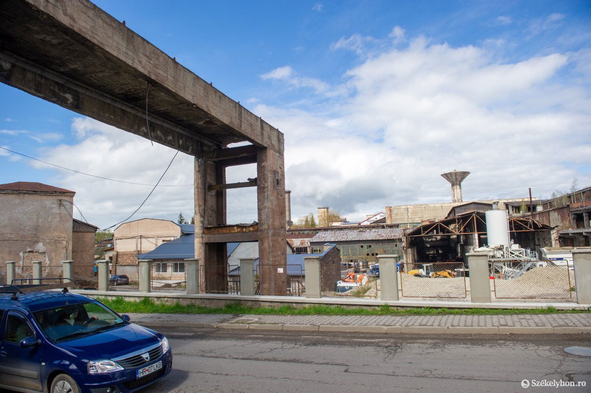 A bontás idejére teljesen lezárják az utat &bullet;  Fotó: Beliczay László