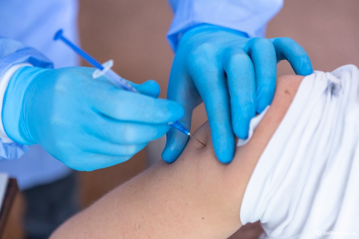 Influenza elleni oltásból elenyésző mennyiség maradt meg Kovászna megyében •  Fotó: Erdély Bálint Előd