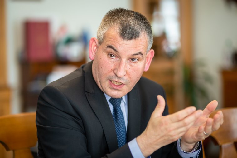 Fogadni, vagy nem fogadni Márki-Zay Pétert? – kérdezte Gálfi Árpád a székelyudvarhelyieket, majd törölte a posztját