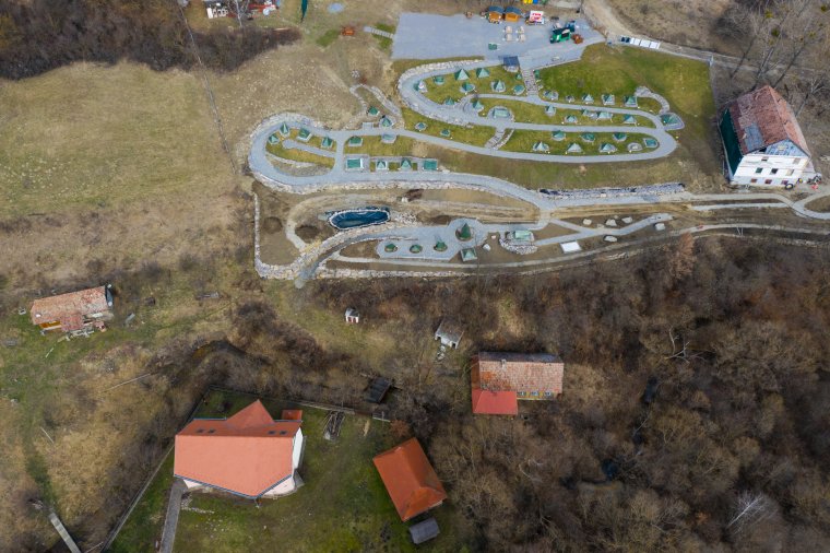 A szerződés teljes értéke után kérnek büntetőkamatot a székelyudvarhelyi városházától