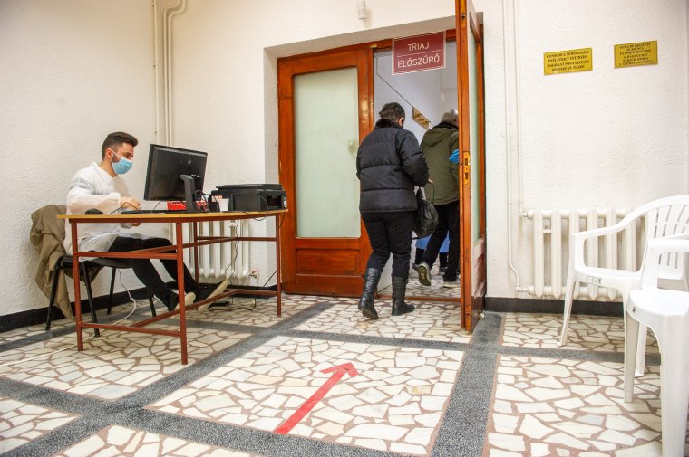 Szabadnap ígéretével növelné az oltakozási kedvet az USR-PLUS