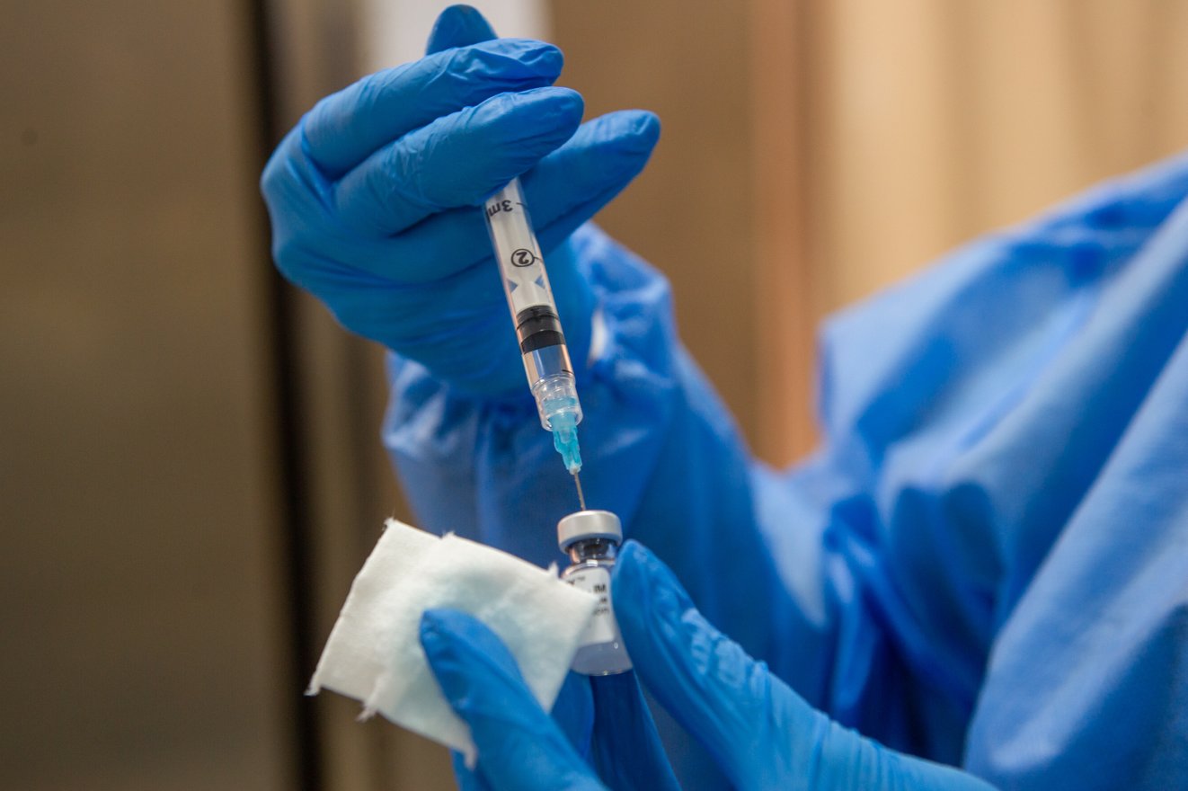 Egészségügyi minisztérium: 370 ezer adag influenza elleni vakcina áll rendelkezésre a romániai raktárakban