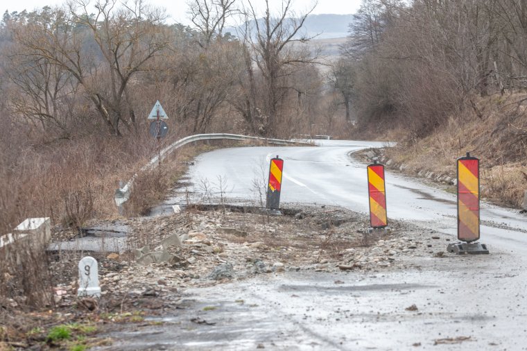 Elhúzódhat a Tibód határában leszakadt út helyreállítása