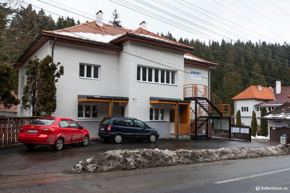 Indulásra készen, a központi költségvetésre várva •  Fotó: Erdély Bálint Előd