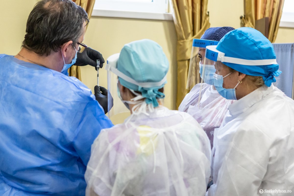 Újabb három központban kezdődik el a koronavírus elleni immunizálás Hargita megyében. Képünk illusztráció &bullet;  Fotó: Erdély Bálint Előd