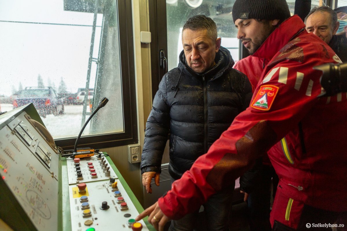 &bullet;  Fotó: Erdély Bálint Előd