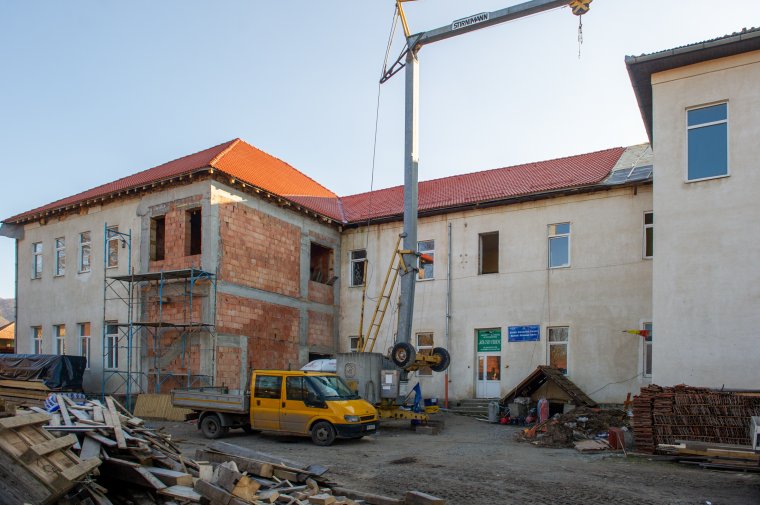 Zajlik a korondi tanintézetek korszerűsítése