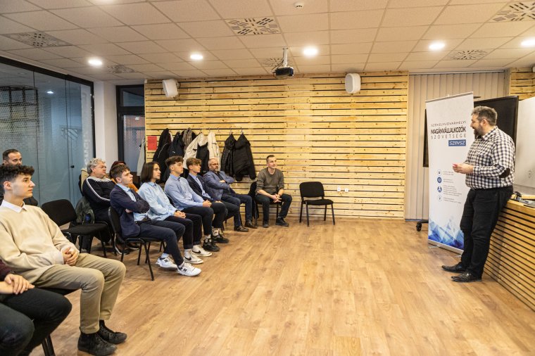 Jelentős gazdasági versenyen bizonyítottak a székelyudvarhelyi diákok