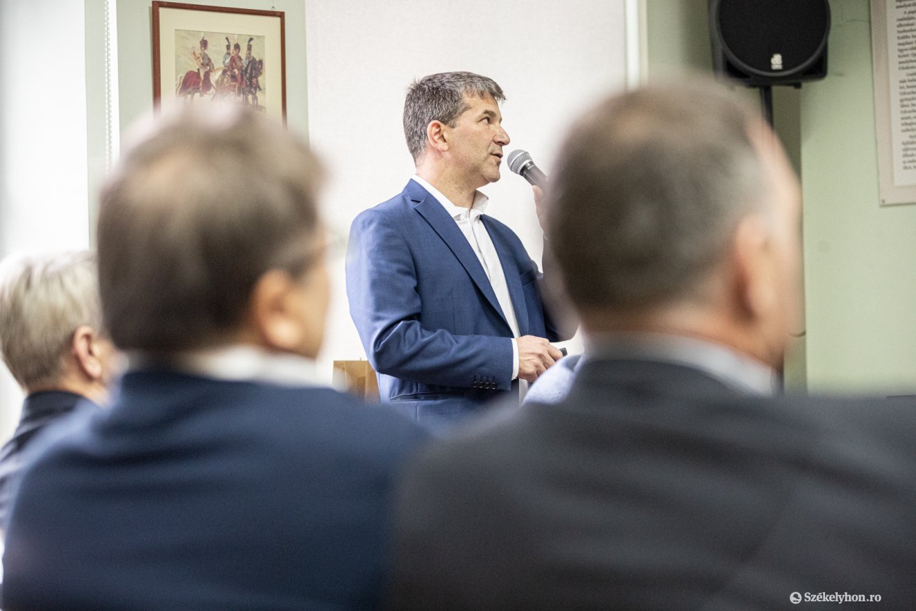 •  Fotó: Erdély Bálint Előd