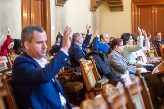 Nem sikerült mindenről dönteni, pénteken még egyszer nekifutnak