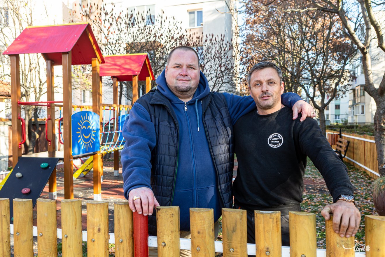Péter János és Bíró Antal munkái örömet szereznek a gyerekeknek •  Fotó: Erdély Bálint Előd