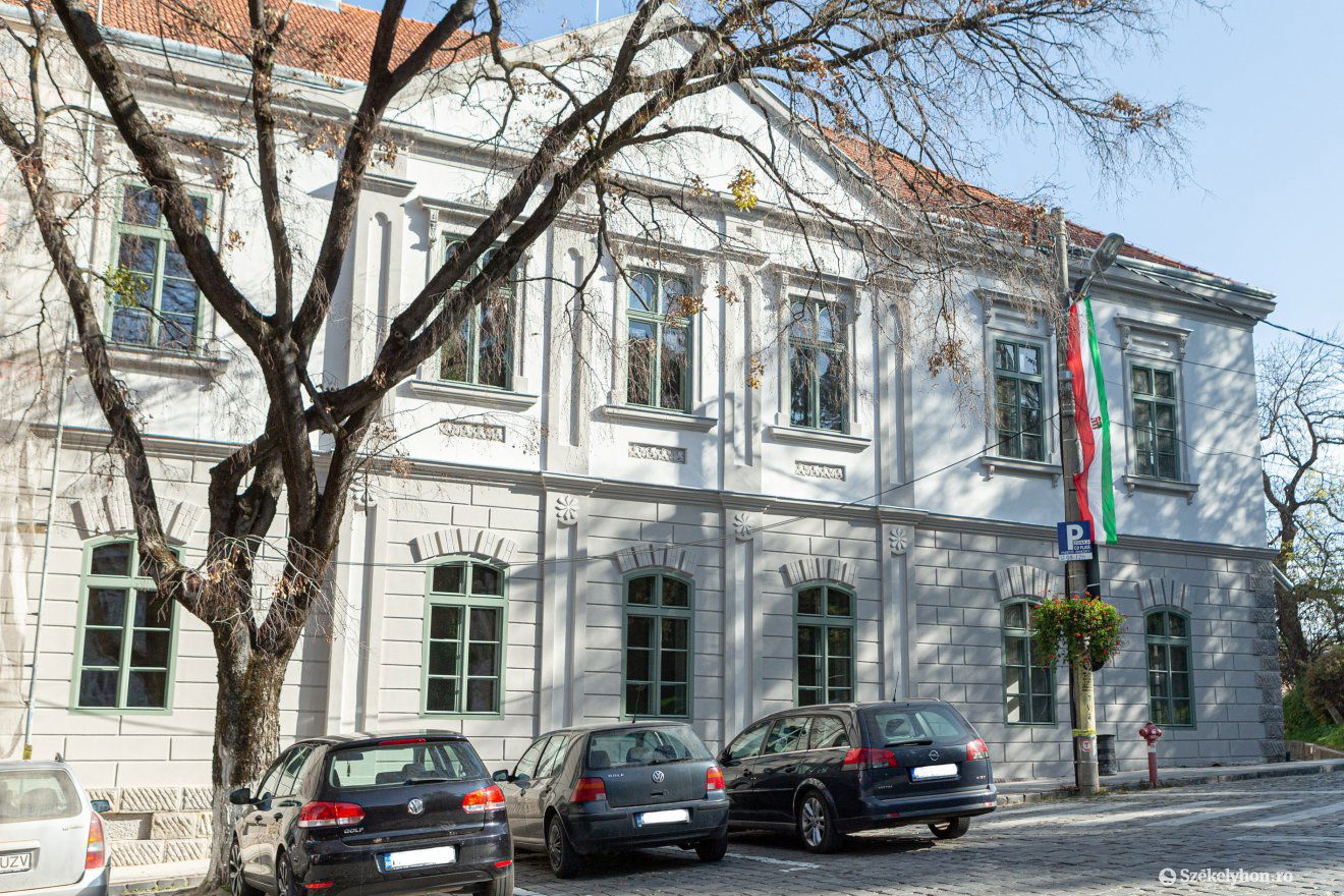 A gázszolgáltatótól függ, hogy mikor költözhetnek vissza a felújított épületbe •  Fotó: Erdély Bálint Előd