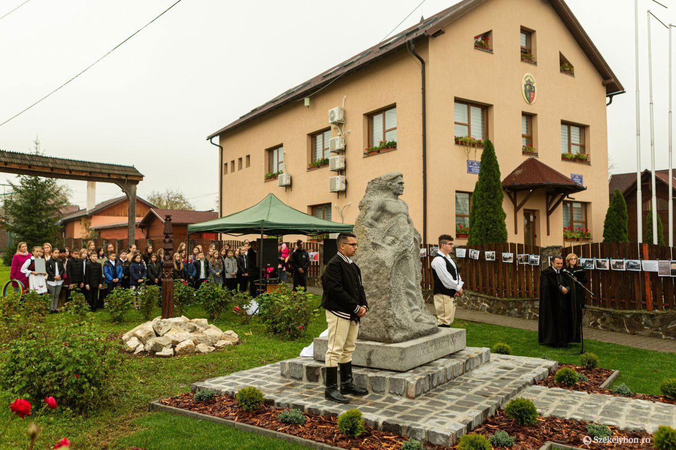 •  Fotó: Erdély Bálint Előd