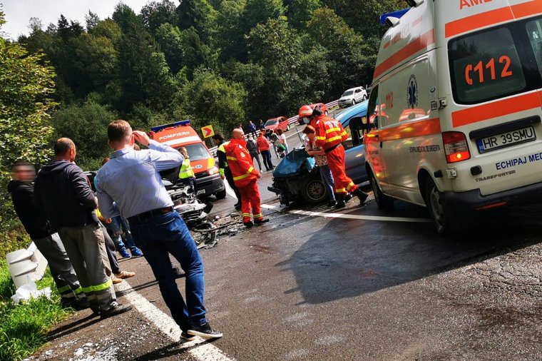 Két autó ütközött, ketten sérültek meg Szentegyháza közelében
