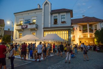 Még lehet jelentkezni az óriáspuzzle-kirakásra és rekordkísérletre