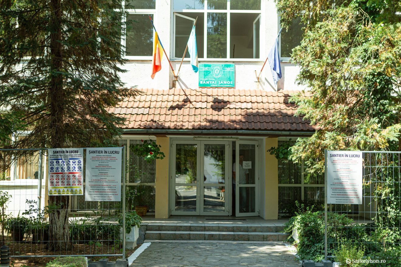 A székelyudvarhelyi iskolák többségében felújítási munkálatok zajlanak •  Fotó: Erdély Bálint Előd