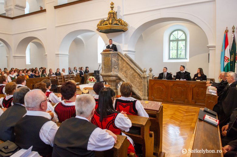 Ünnepeink idején minden nemzeti sajátosságunk fontos, minden, ami csakis ránk, magyarokra vonatkozik legyen az a Kárpát-medence bármelyik zugában •  Fotó: Beliczay László