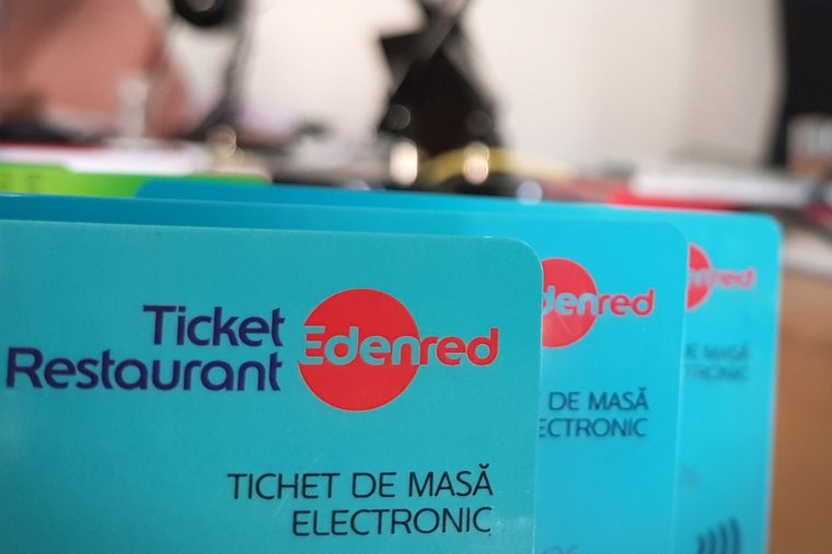 Augusztustól 5 lejjel nő az étkezési utalványok értéke, januártól újabb emelés várható