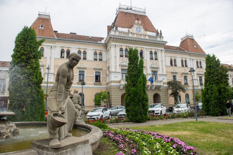 Elfogadták a költségvetést, de eredményeket várnak a városházától