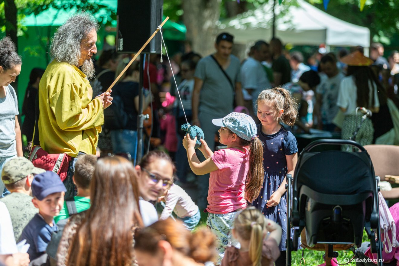 &bullet;  Fotó: Erdély Bálint Előd