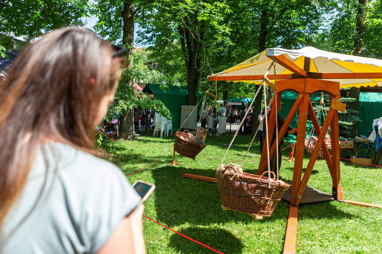 &bullet;  Fotó: Erdély Bálint Előd