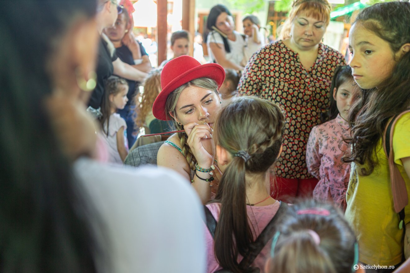 &bullet;  Fotó: Erdély Bálint Előd