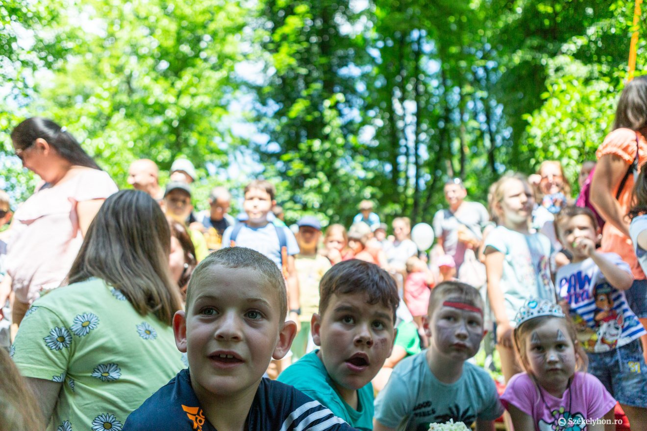 &bullet;  Fotó: Erdély Bálint Előd