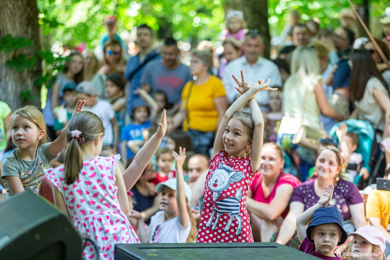 &bullet;  Fotó: Erdély Bálint Előd