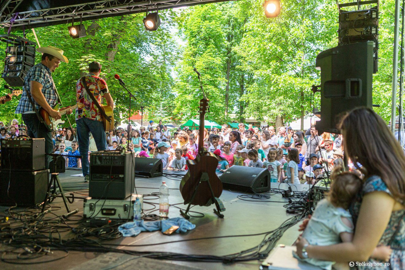 &bullet;  Fotó: Erdély Bálint Előd