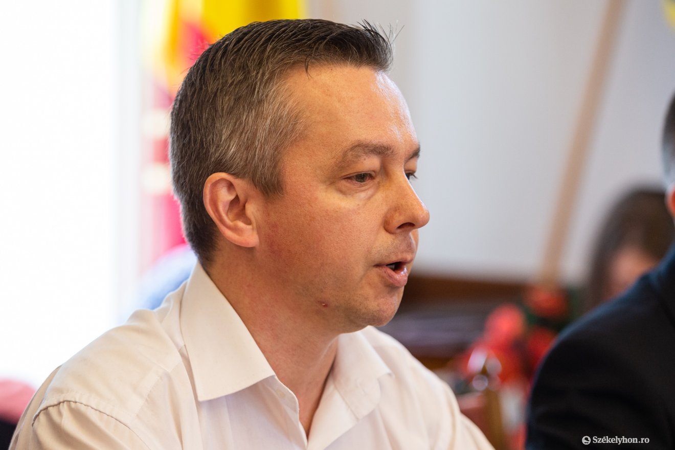 Ölvendi Zsolt. Nem áll szándékában önként lemondani az alpolgármesteri tisztségről •  Fotó: Erdély Bálint Előd