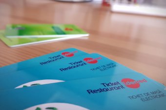 Rendkívüli ülésszakon szavaz a szenátus az étkezési utalványok értékének növeléséről