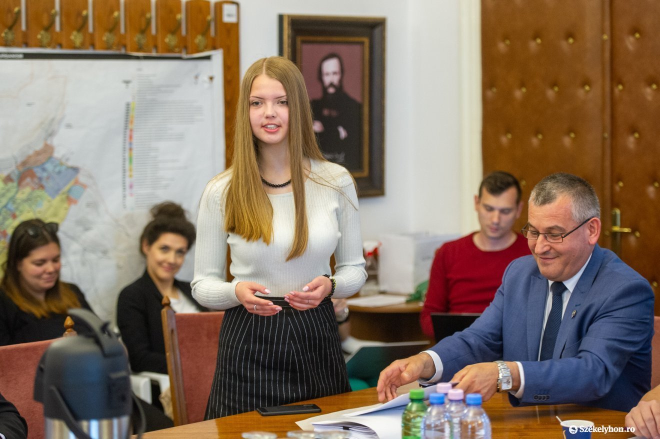 Ismertette terveit a diákpolgármester •  Fotó: Beliczay László