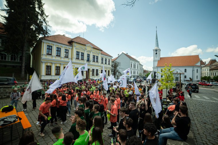 Ünnepel a székelyudvarhelyi diákság