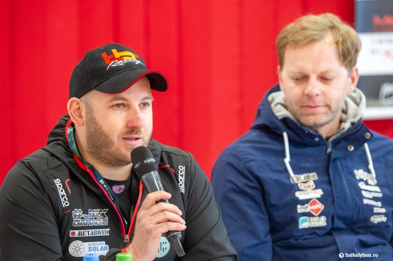 &bullet;  Fotó: Beliczay László