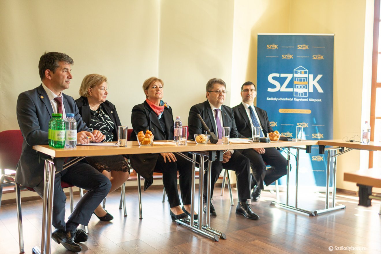 •  Fotó: Erdély Bálint Előd