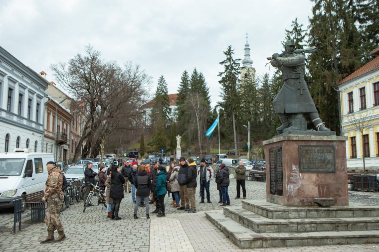 A járványügyi intézkedések ellen tiltakoztak Székelyudvarhelyen
