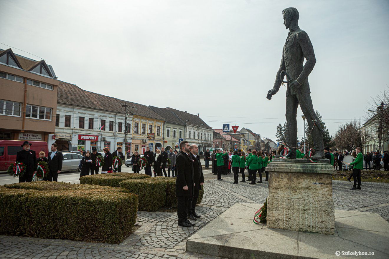 •  Fotó: Erdély Bálint Előd