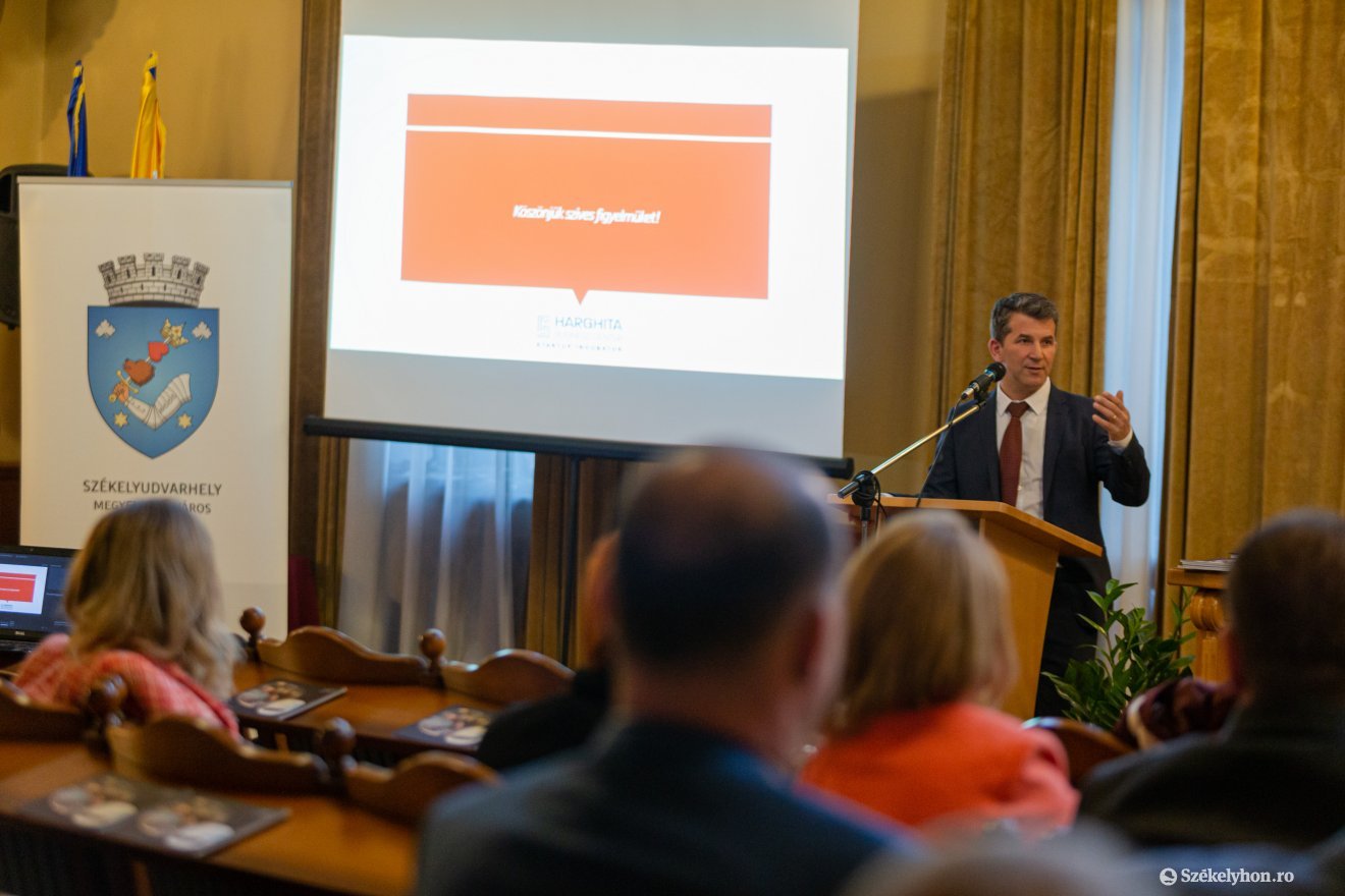 •  Fotó: Erdély Bálint Előd