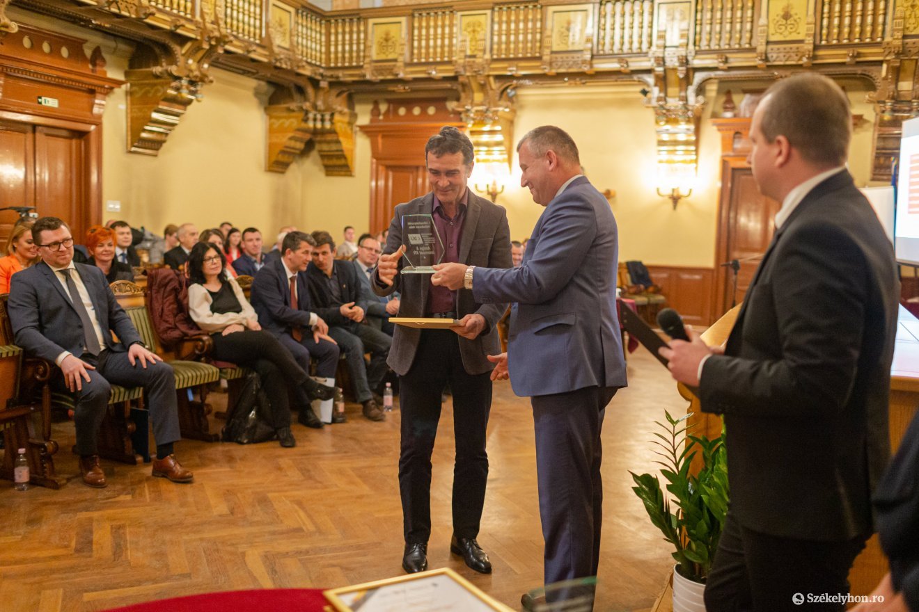 •  Fotó: Erdély Bálint Előd