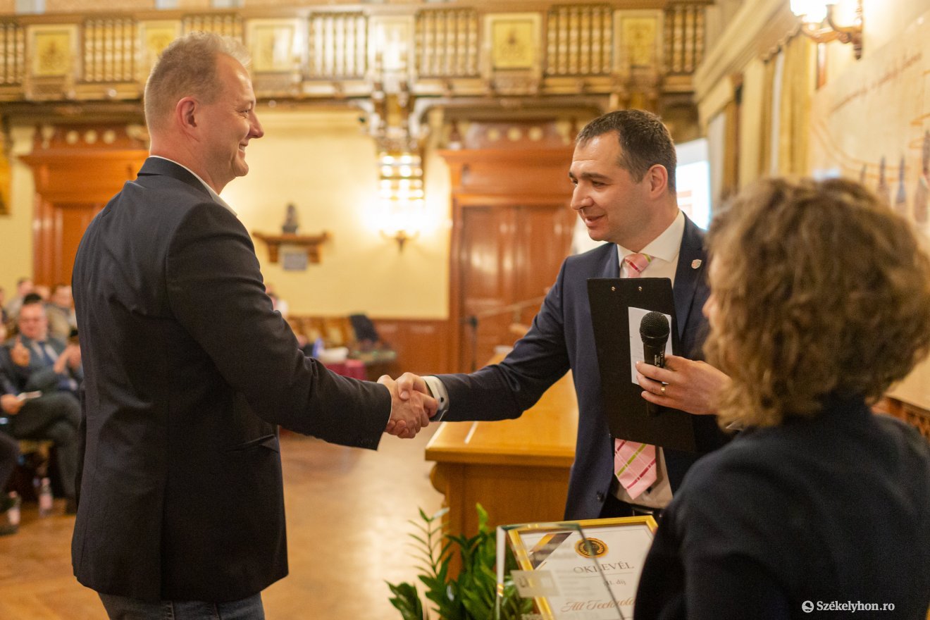 •  Fotó: Erdély Bálint Előd
